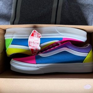 New with tags Vans Old Skool